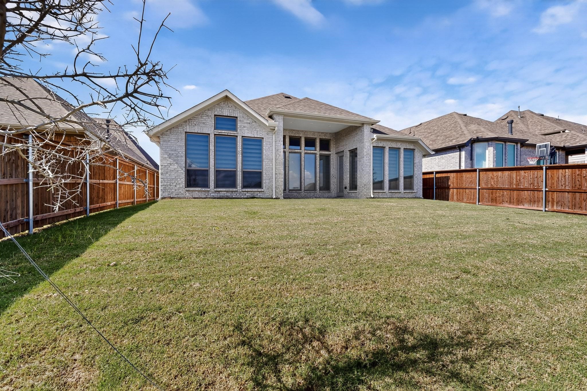 1419 MISTY PASTURE