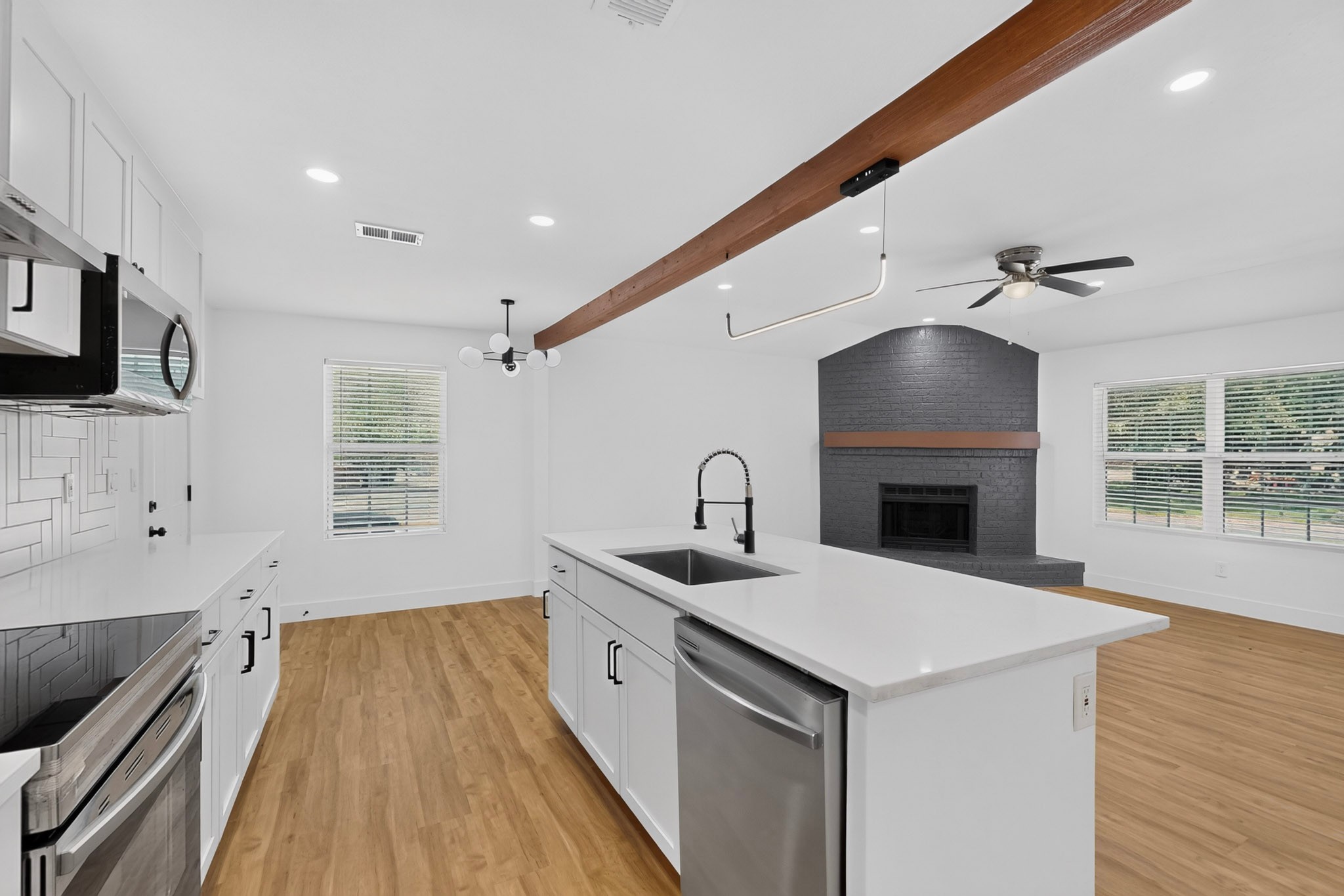 6000 Cool Springs Drive