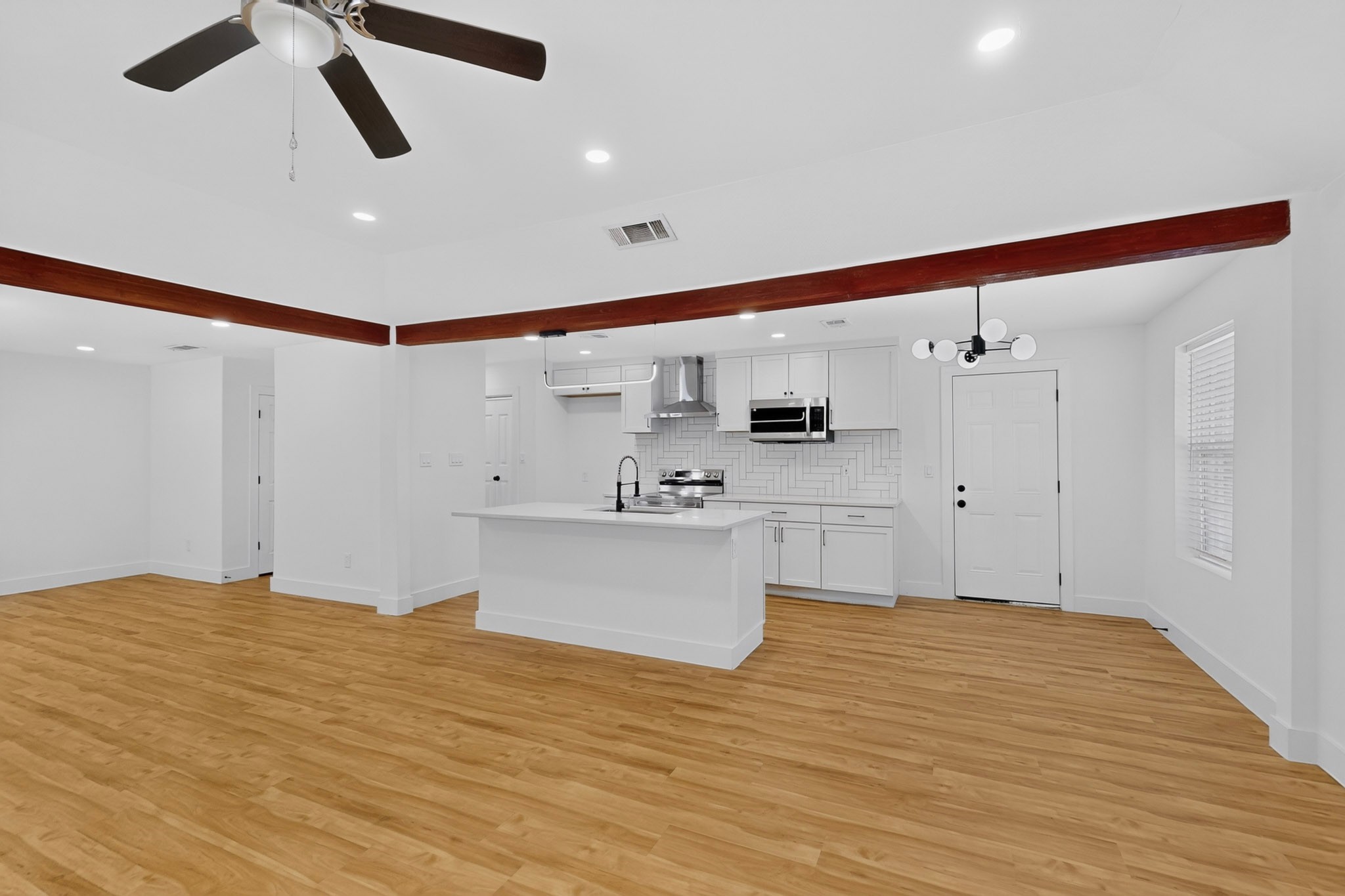 6000 Cool Springs Drive