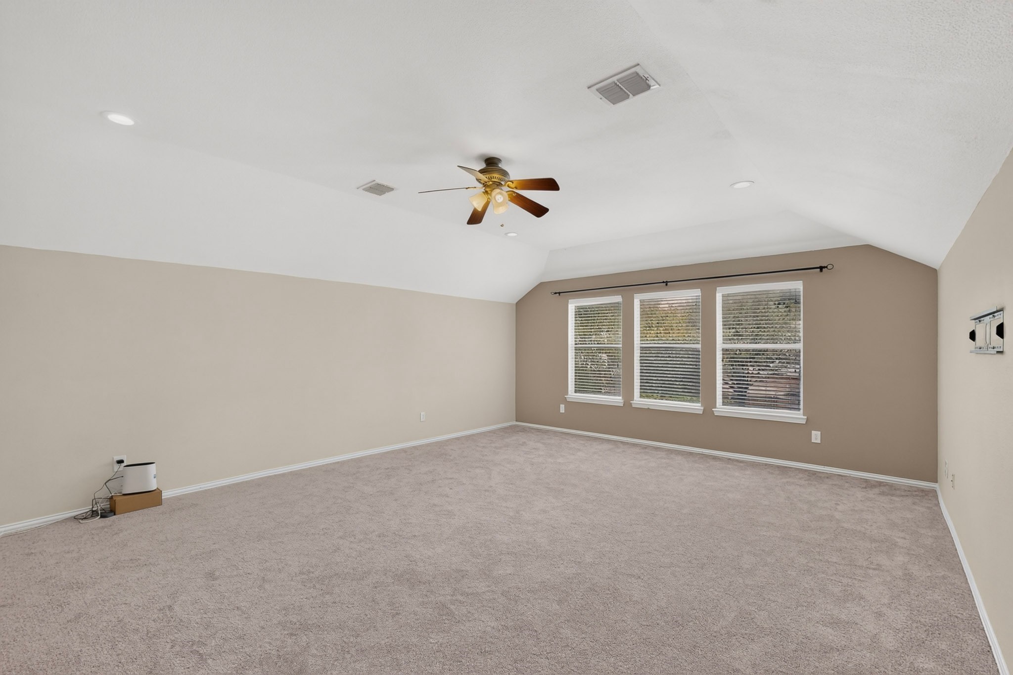 2420 Bent Trail