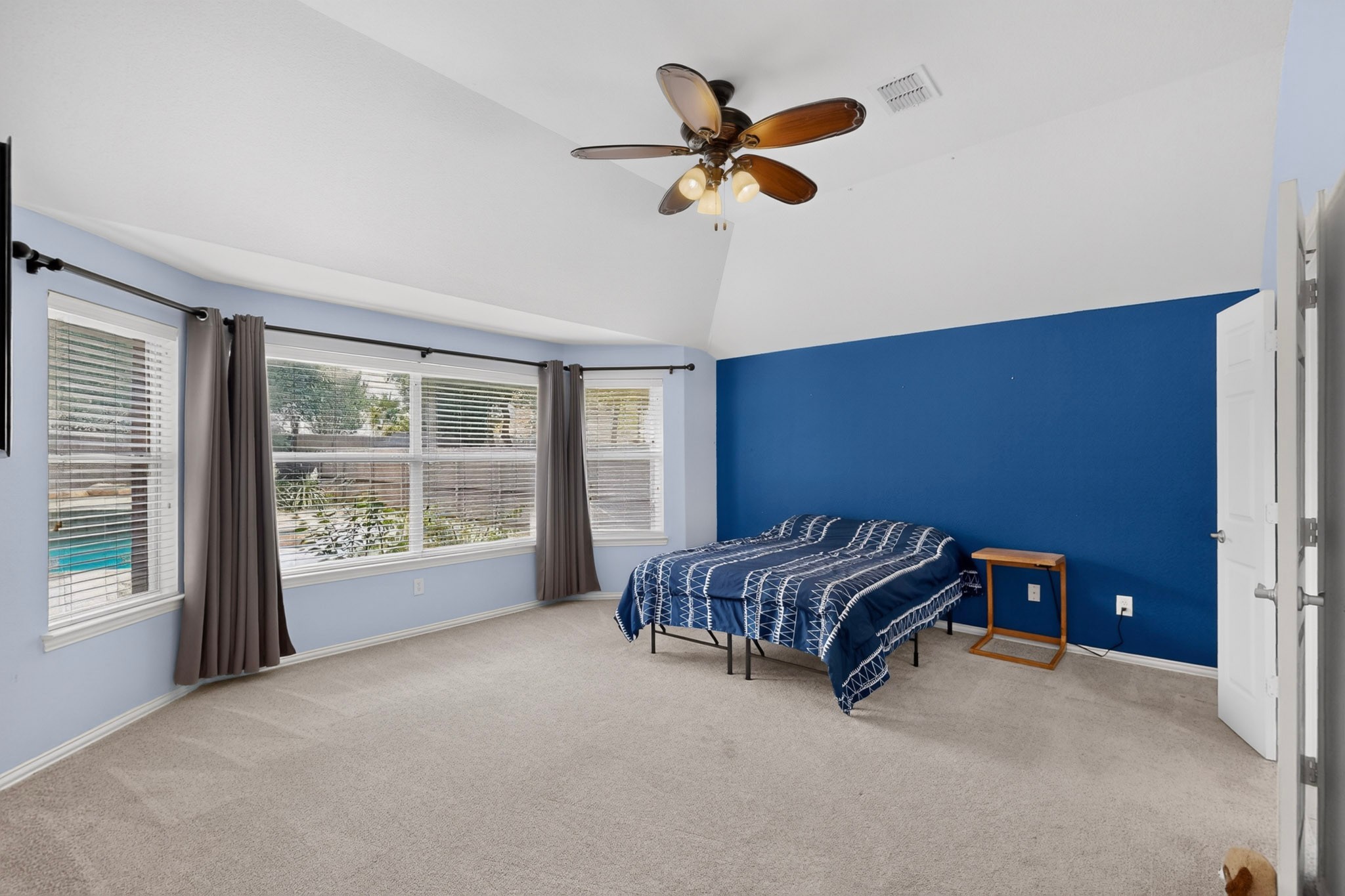 2420 Bent Trail