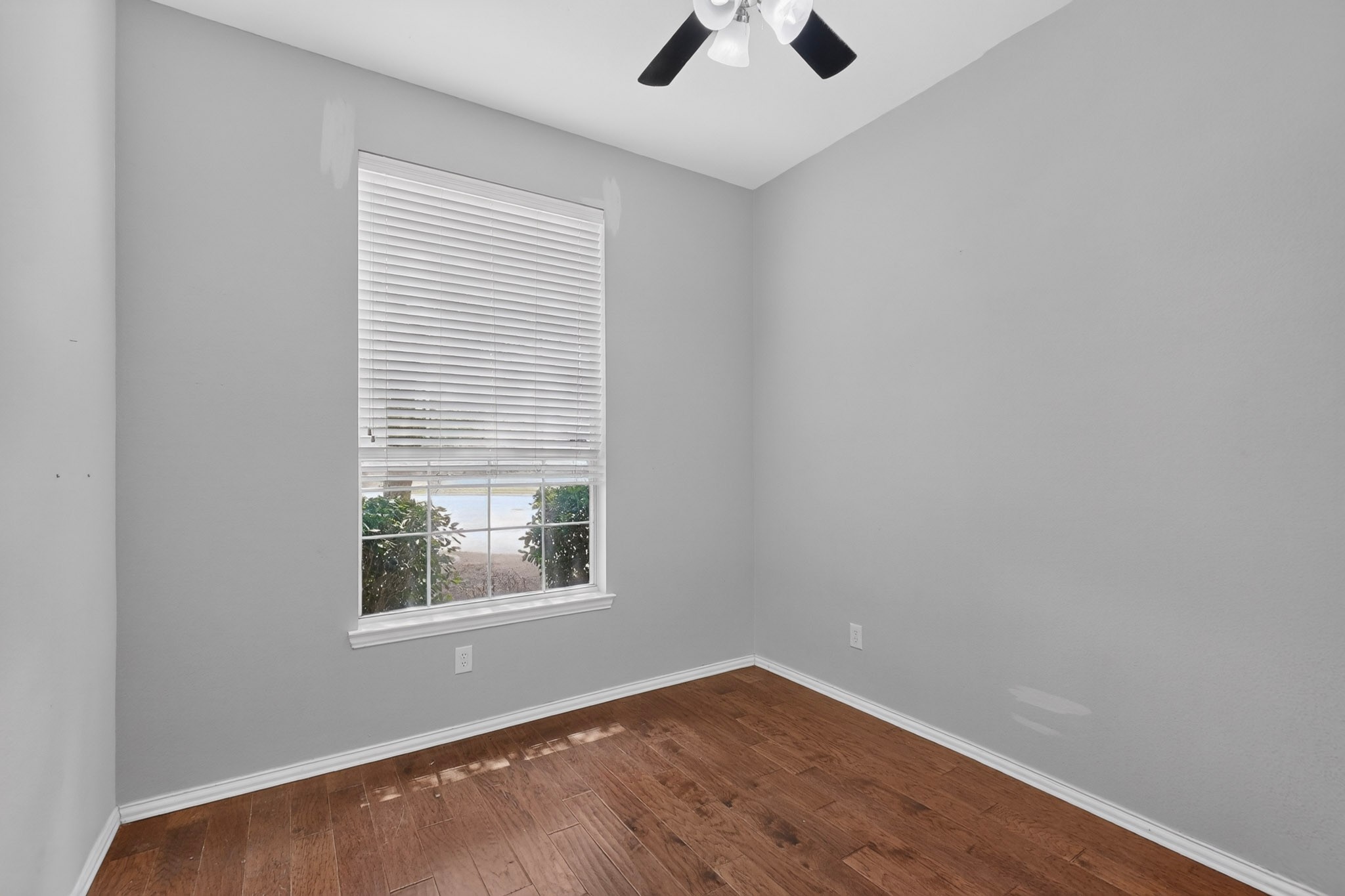 2420 Bent Trail