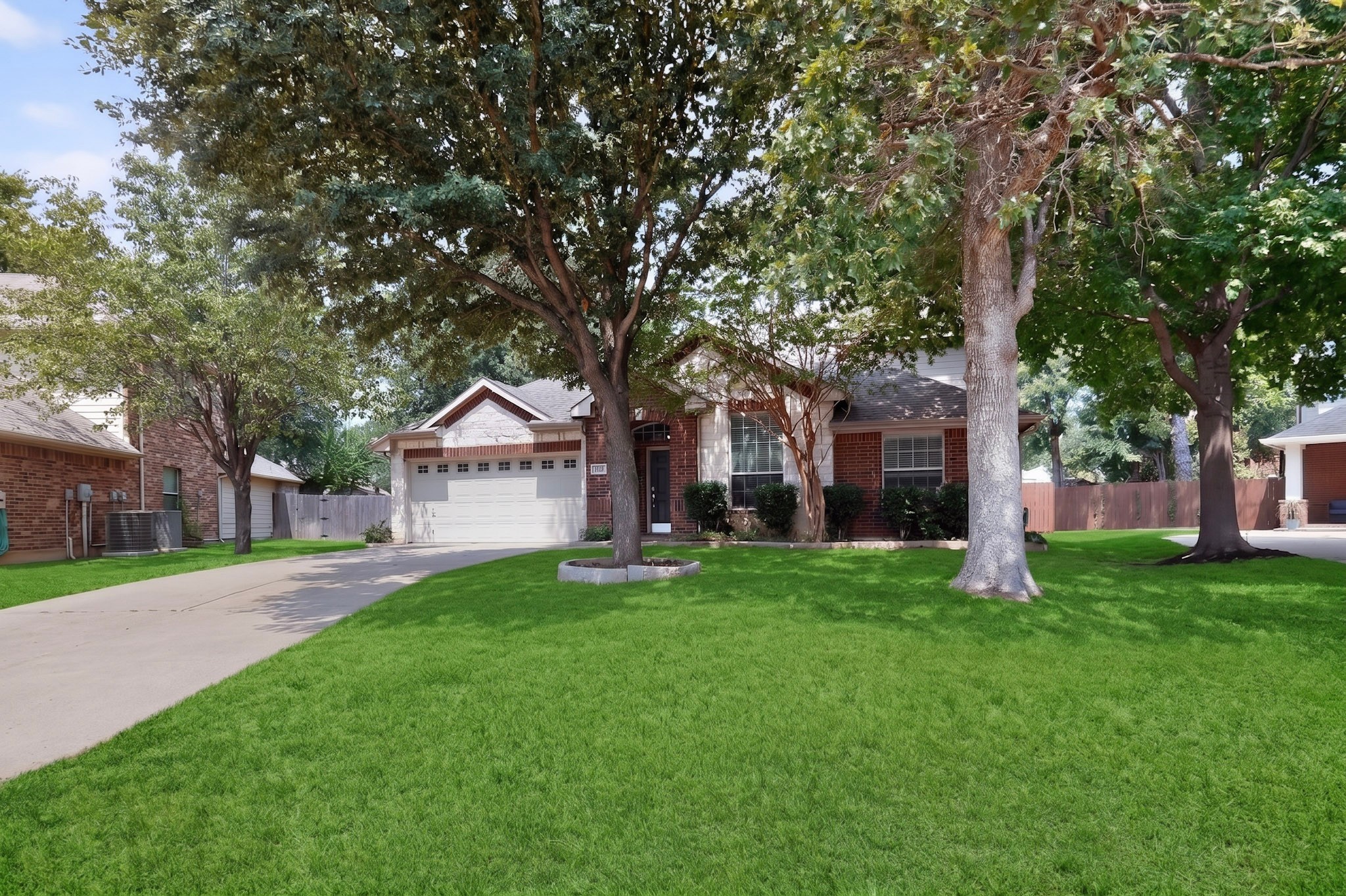 2420 Bent Trail