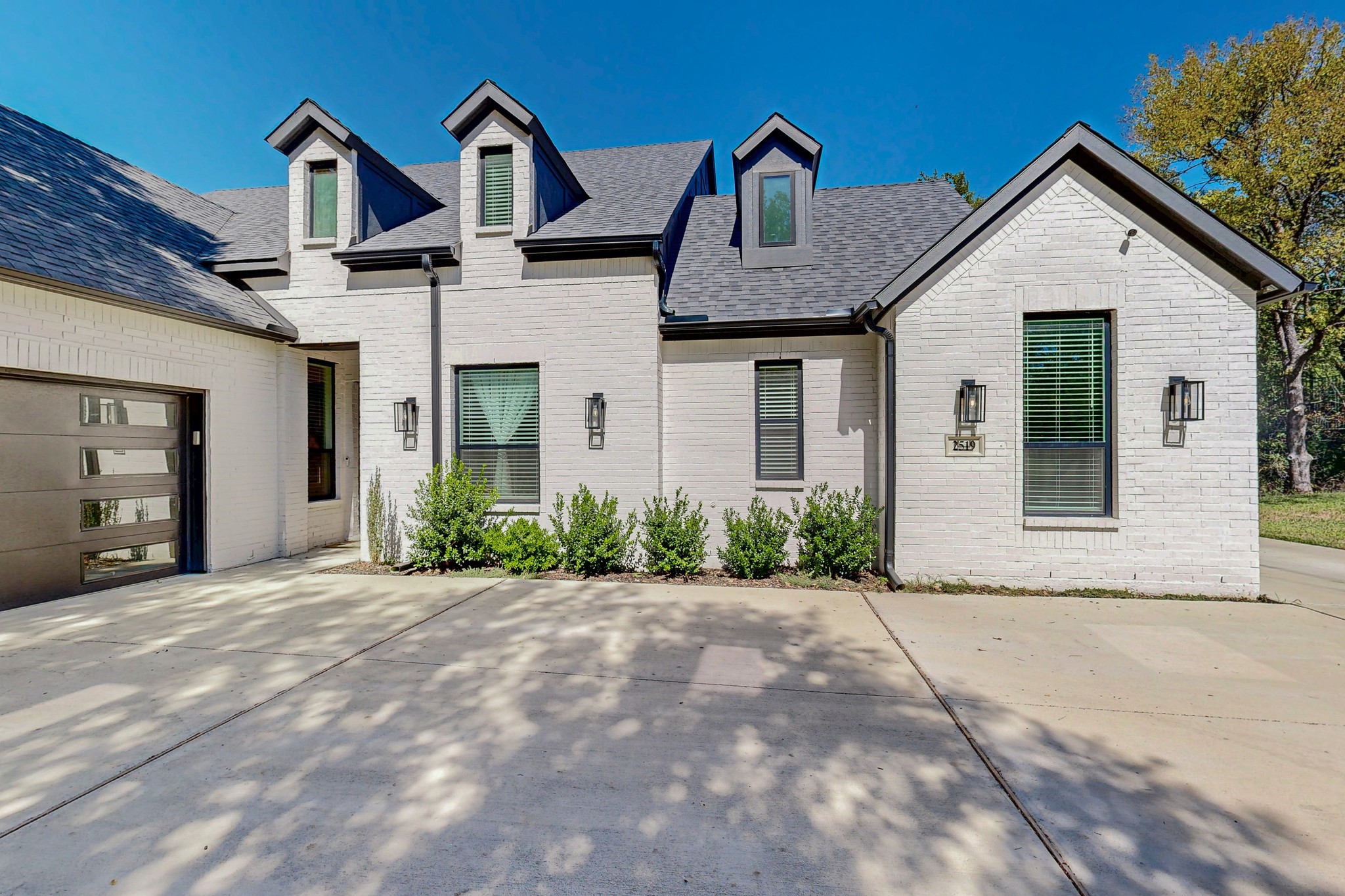 2519 Tamaron Cove