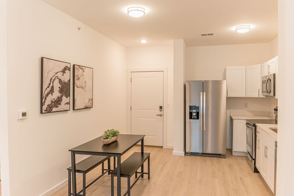 125 Liberty Ln Unit: 105