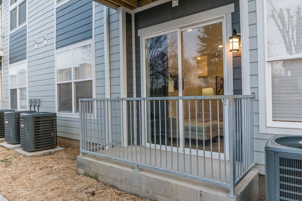 125 Liberty Ln Unit: 105