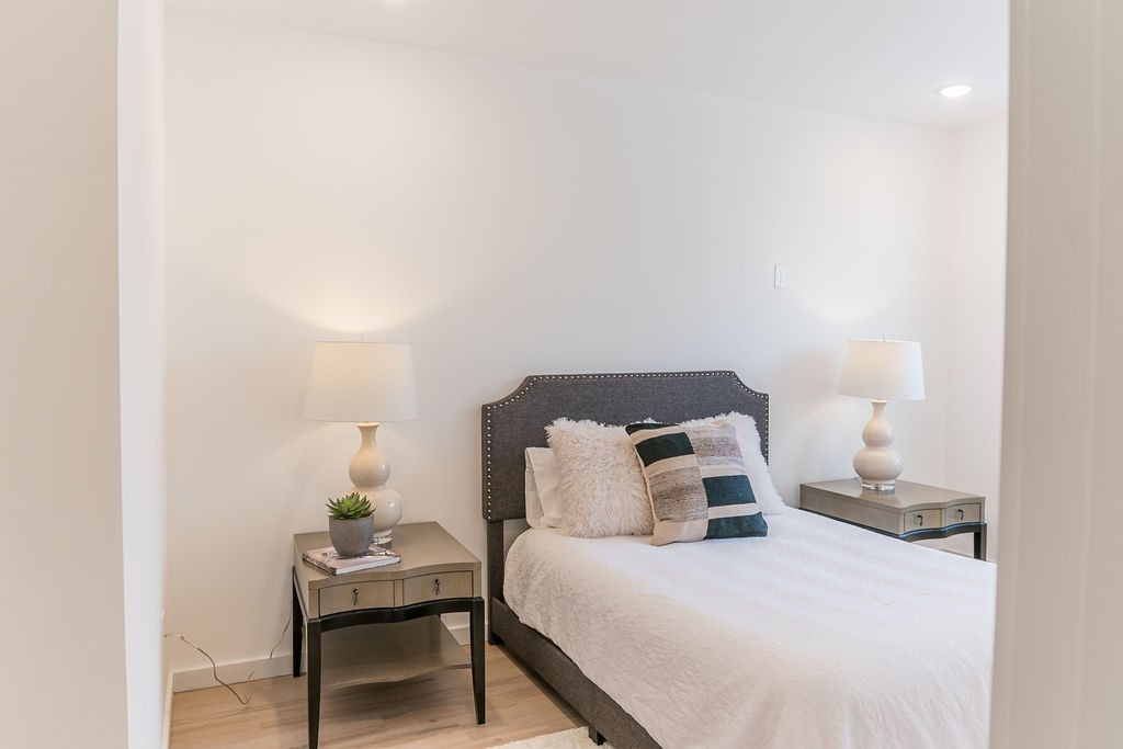 125 Liberty Ln Unit: 105