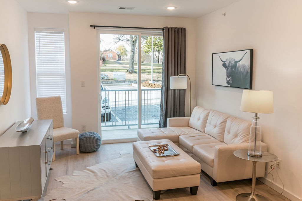 125 Liberty Ln Unit: 105