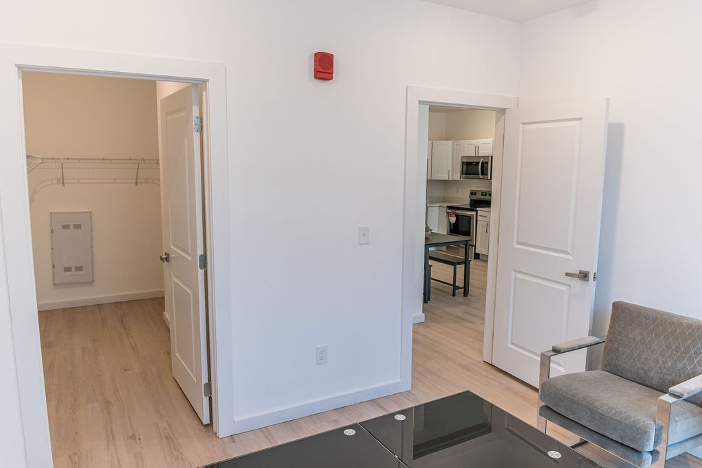 125 Liberty Ln Unit: 105
