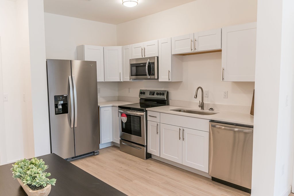 125 Liberty Ln Unit: 105