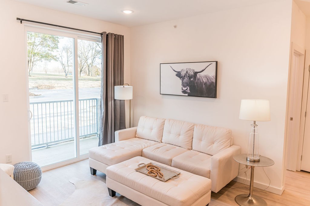 125 Liberty Ln Unit: 105