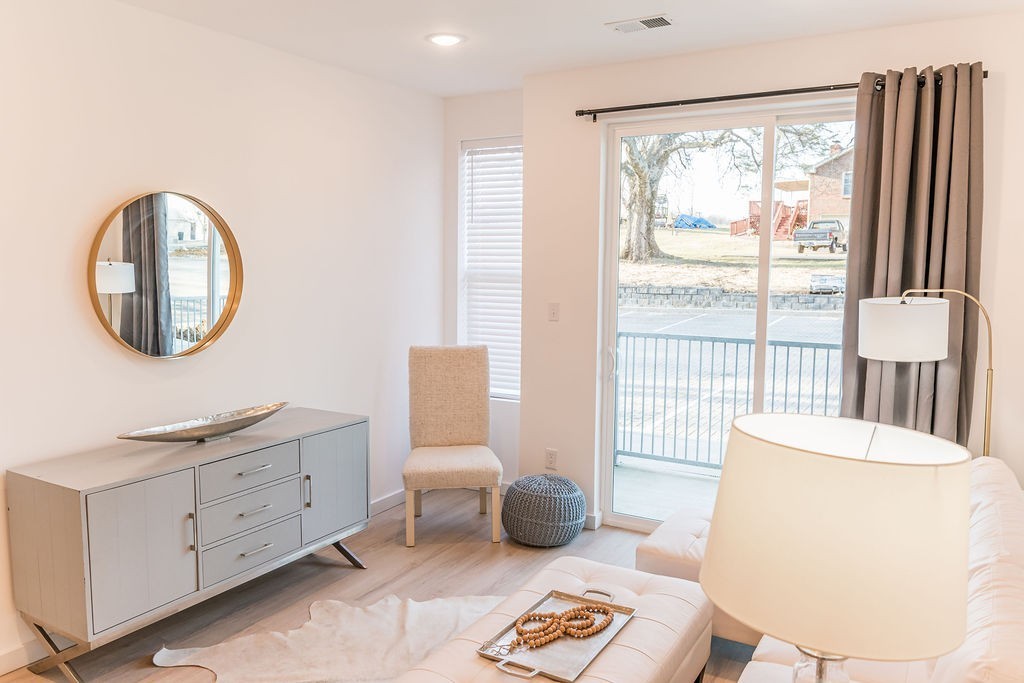125 Liberty Ln Unit: 105