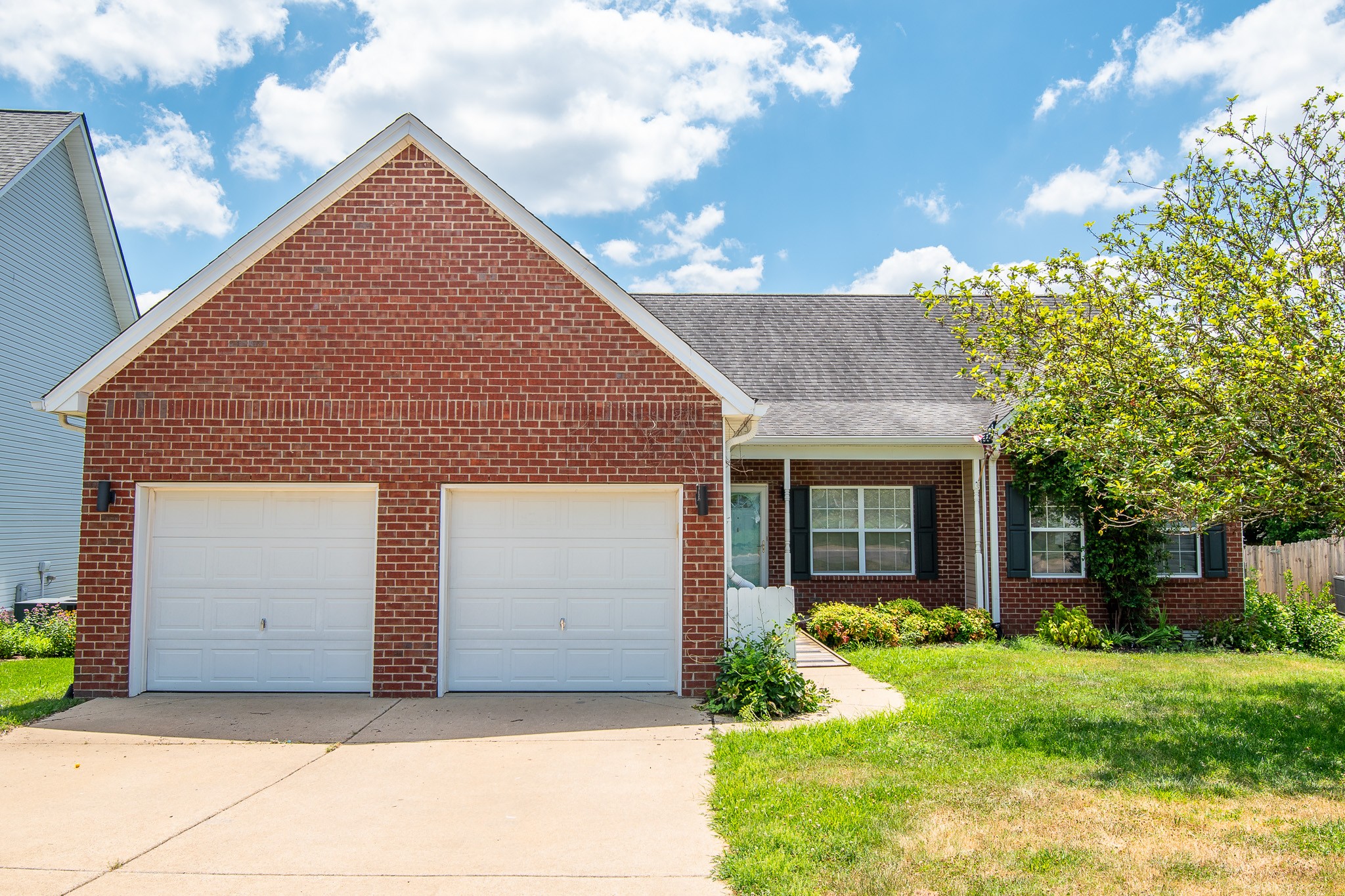 1905 Bugle Ct
