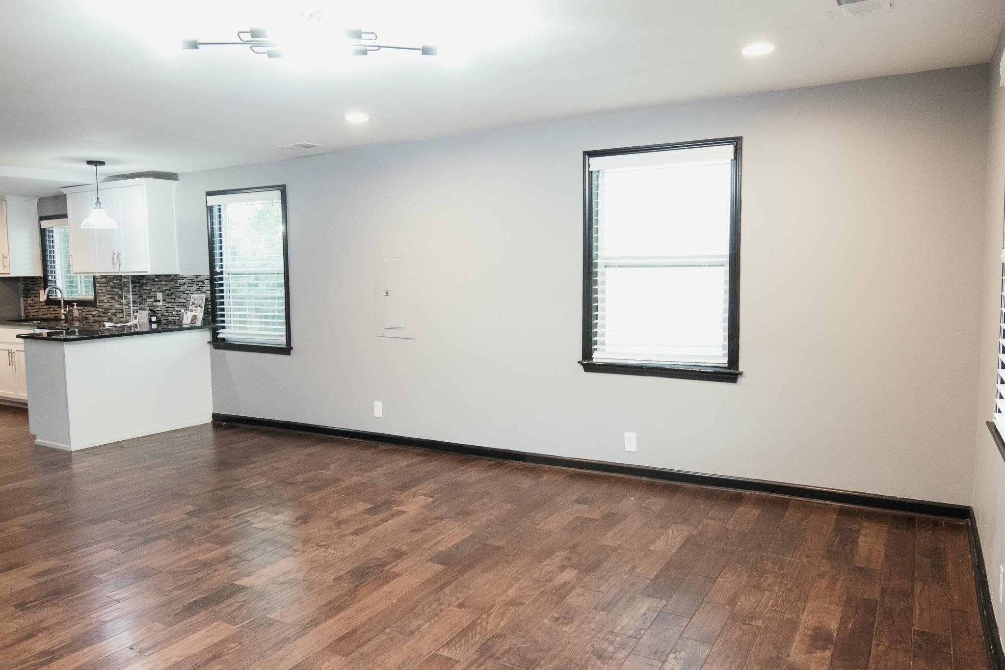 316 Edwin St