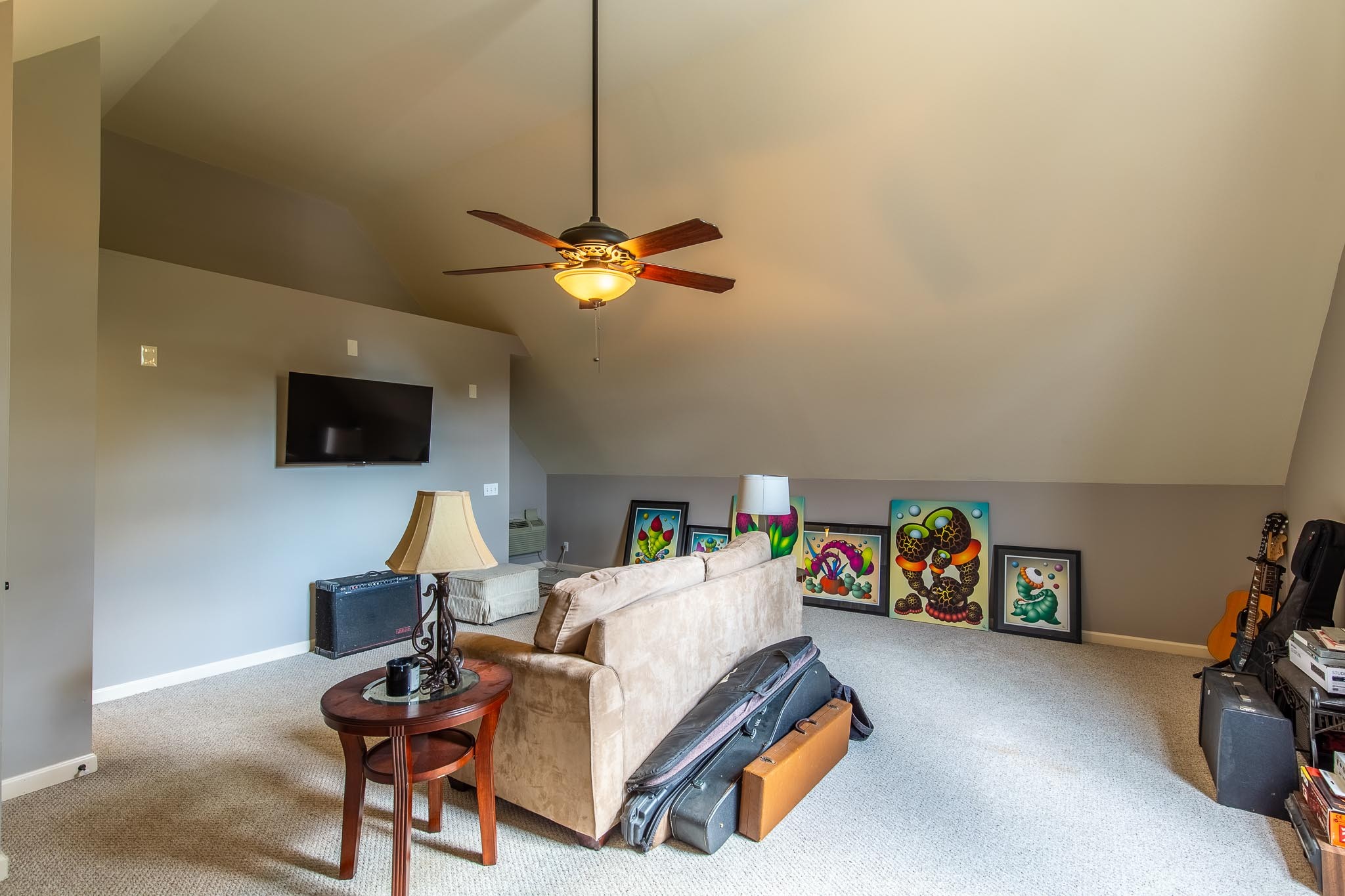 1318 Rhonda Dr