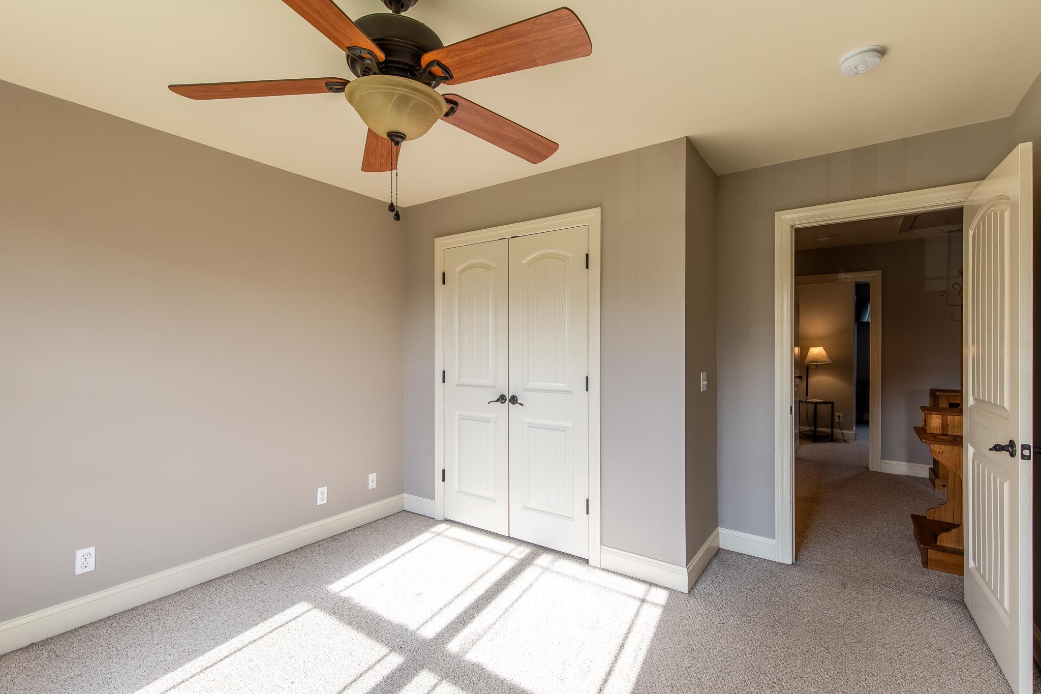 1318 Rhonda Dr