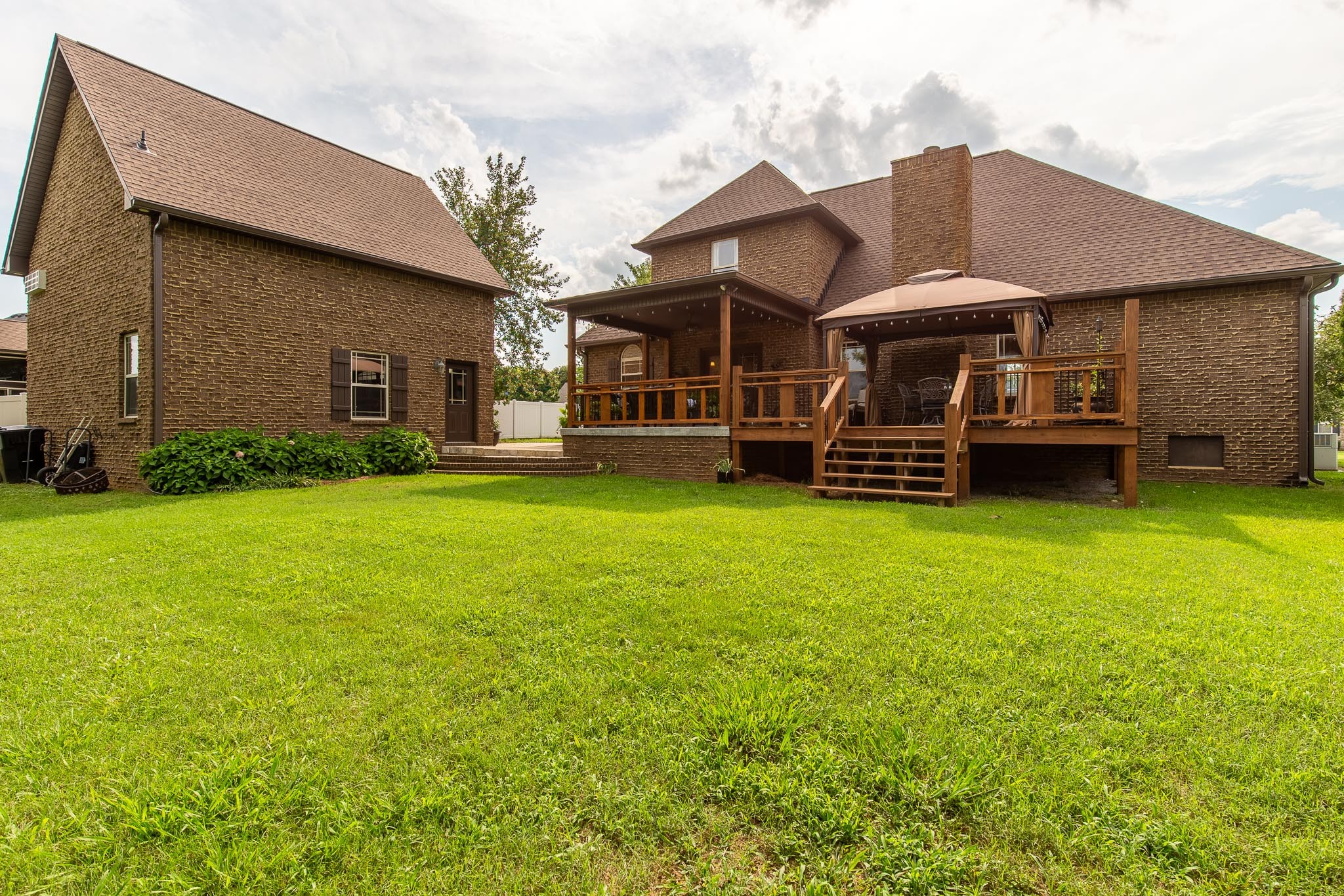 1318 Rhonda Dr