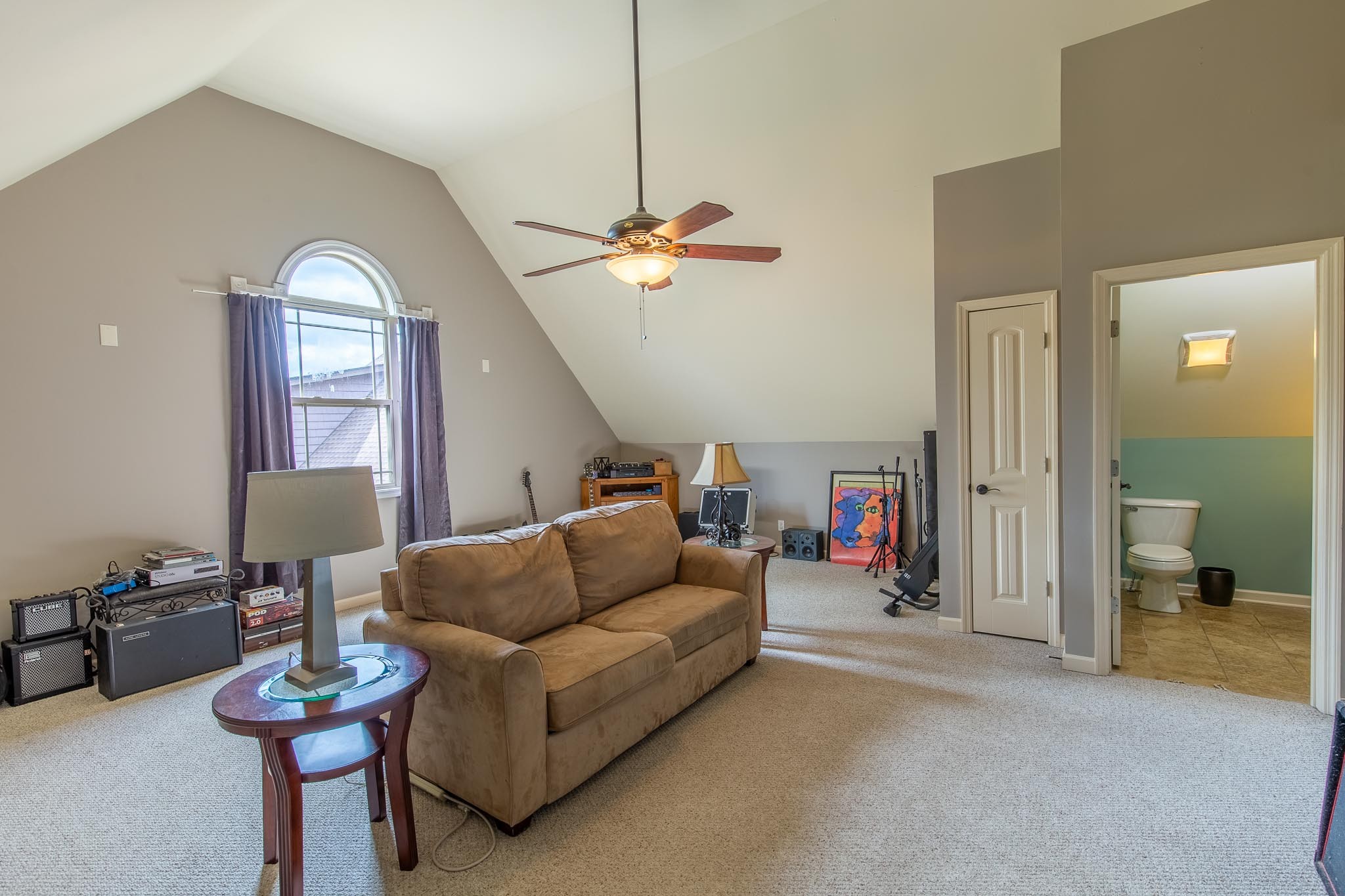 1318 Rhonda Dr