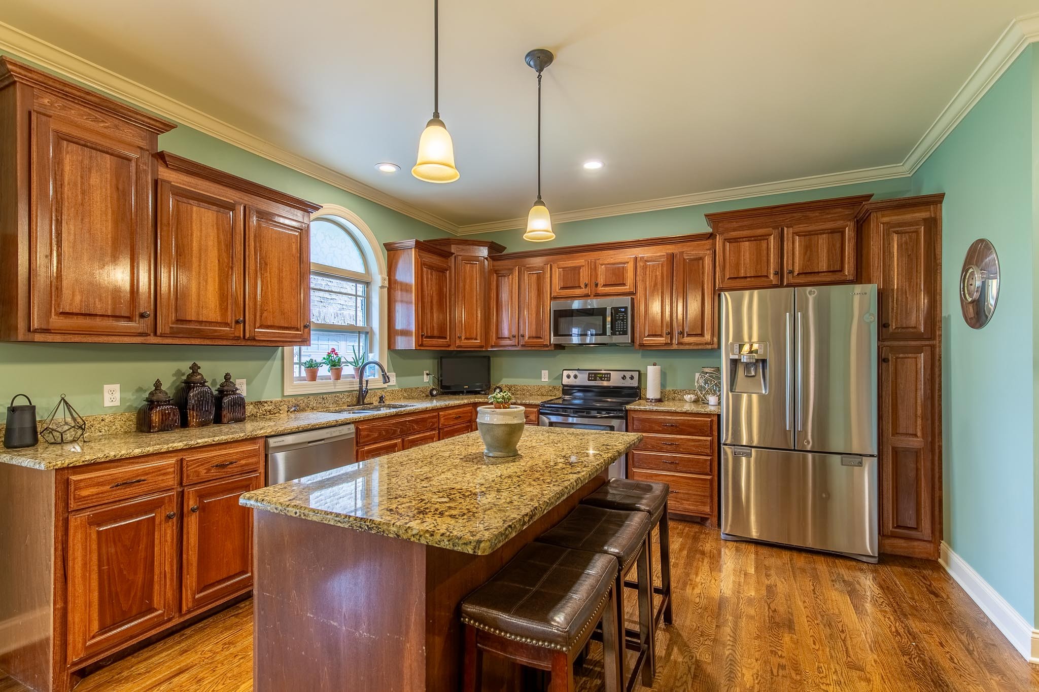 1318 Rhonda Dr