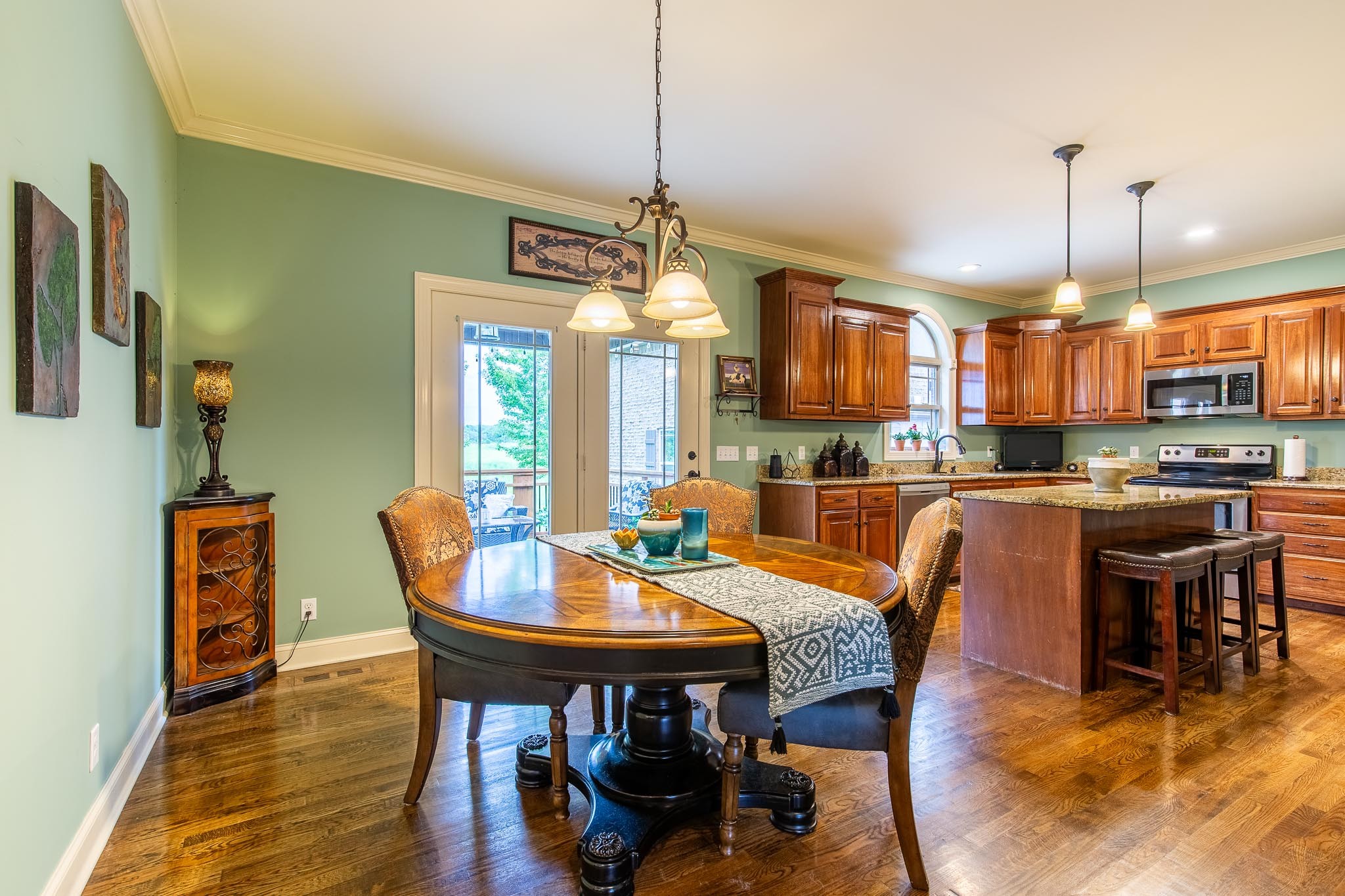 1318 Rhonda Dr