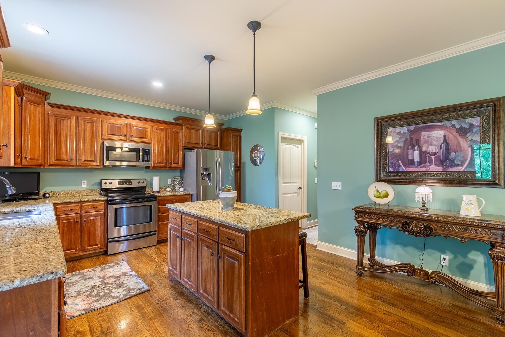 1318 Rhonda Dr