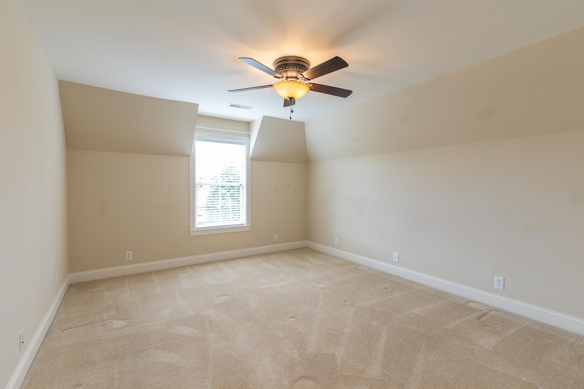 621 Gardenia Way