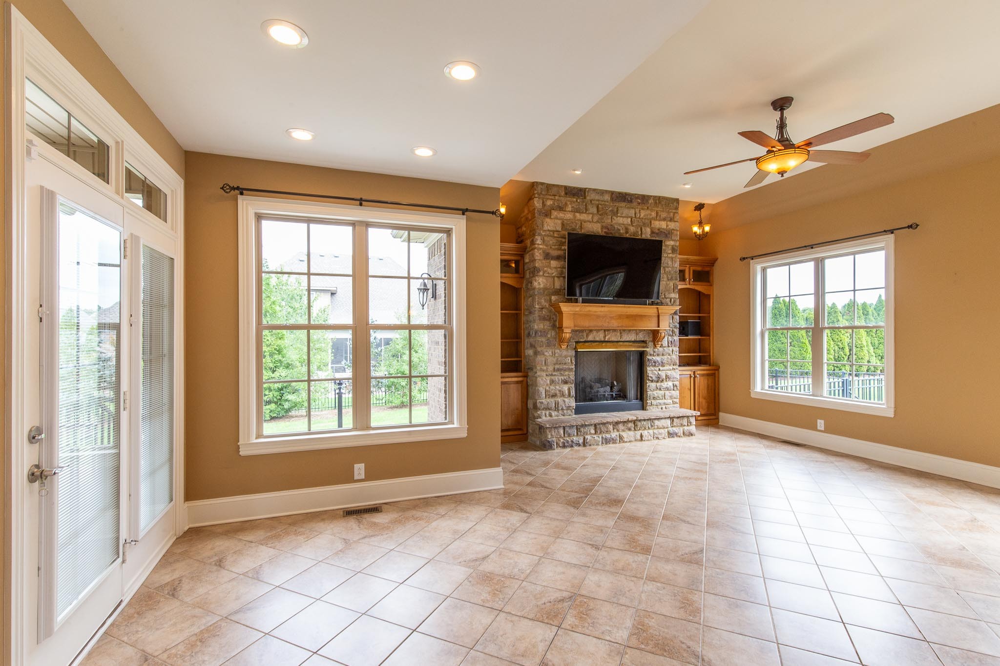 621 Gardenia Way