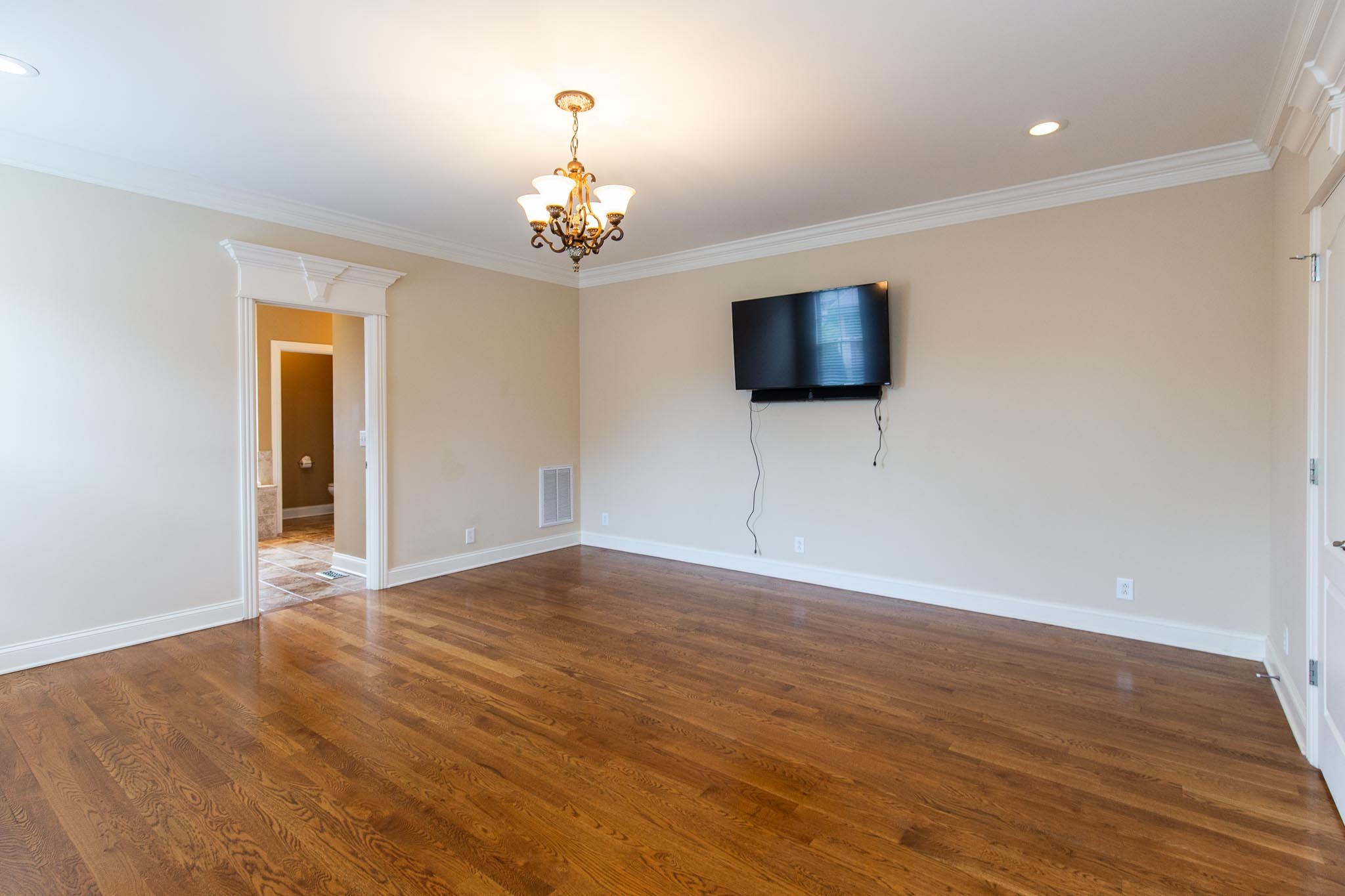 621 Gardenia Way