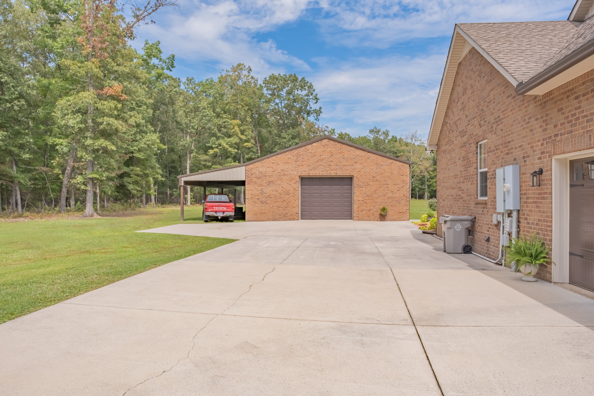 270 Bonner Way