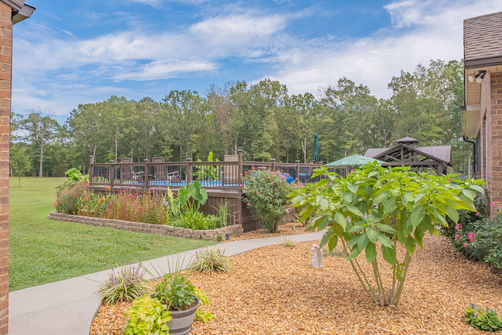 270 Bonner Way