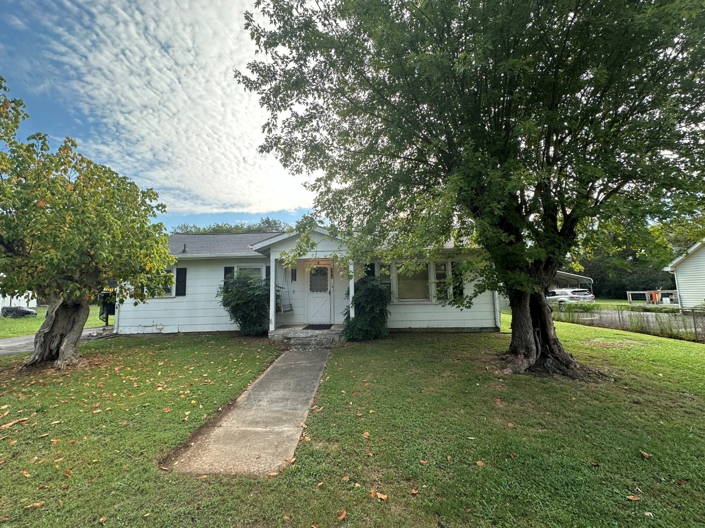 406 Jakes Ave