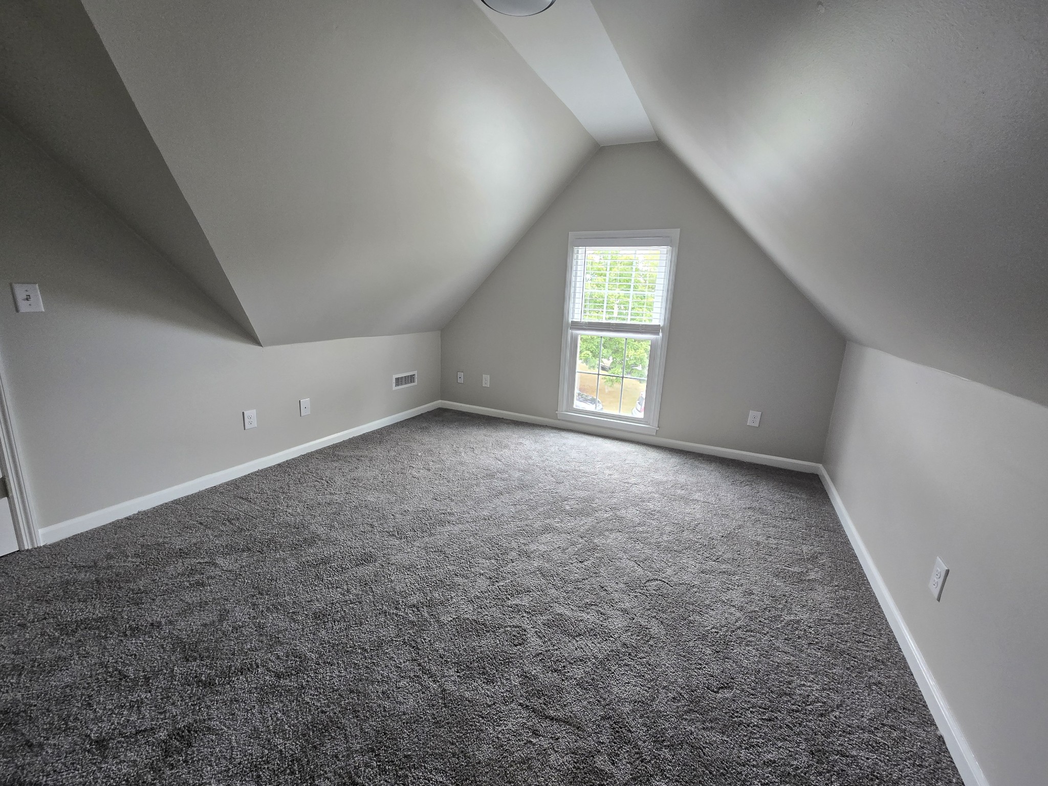 2357 Wimbledon Cir