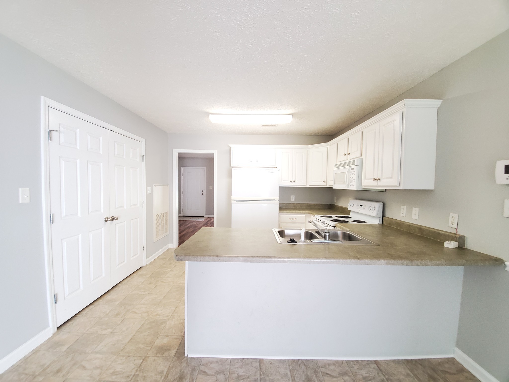 823 Neptune Ct