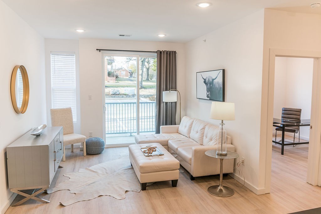 125 Liberty Ln Unit: 211