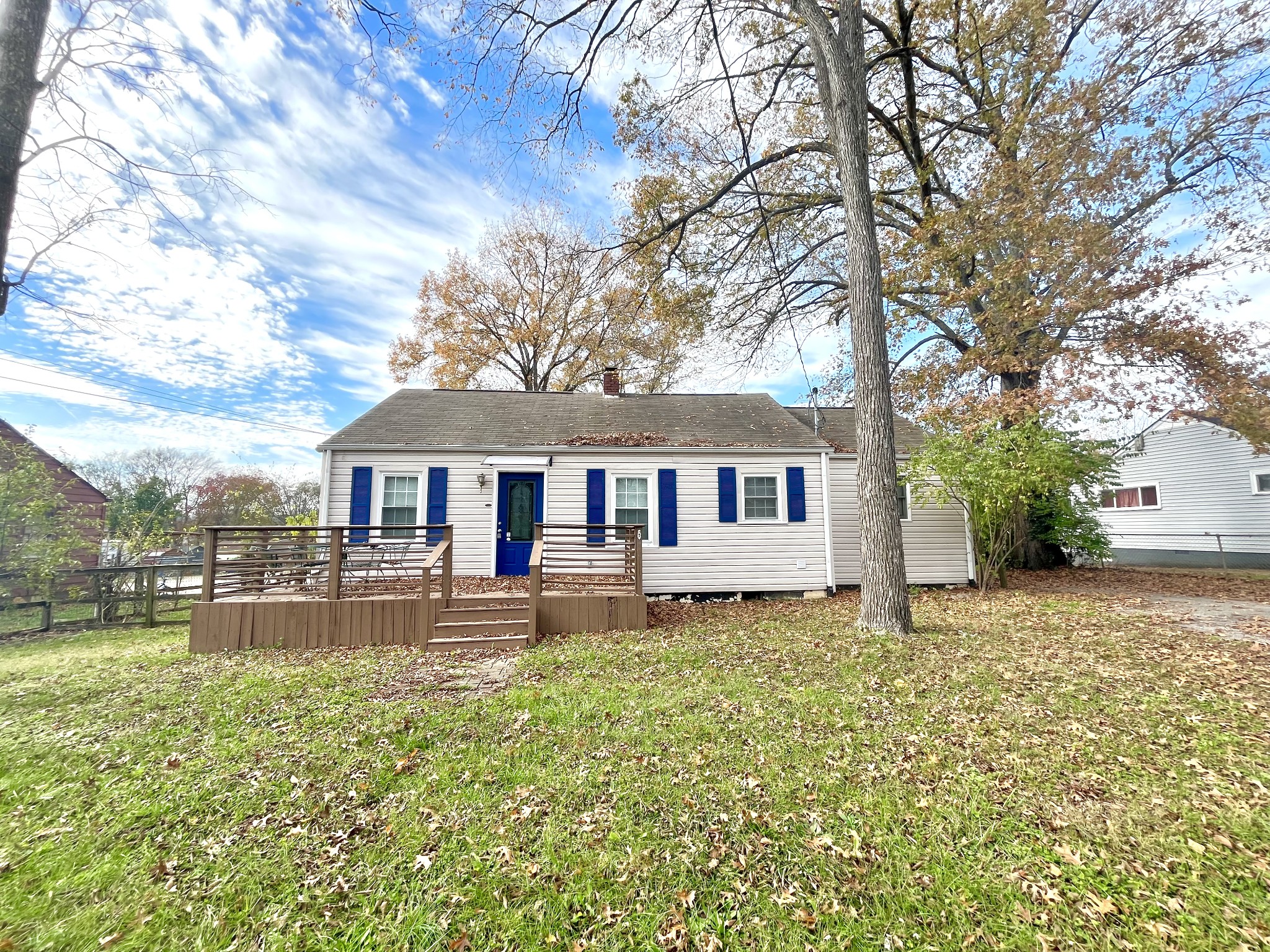 907 Idlewild Dr