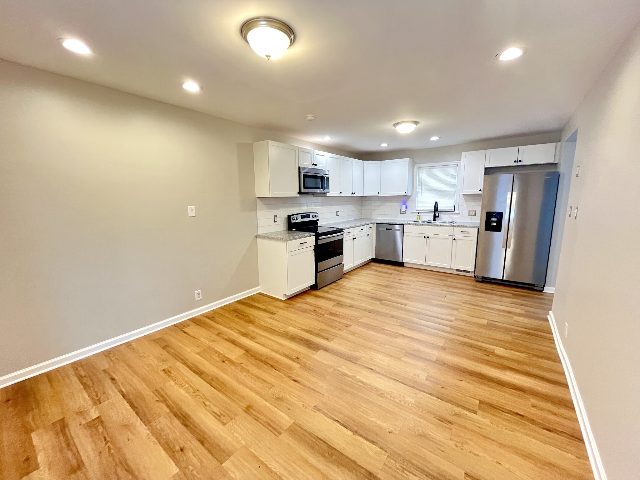907 Idlewild Dr