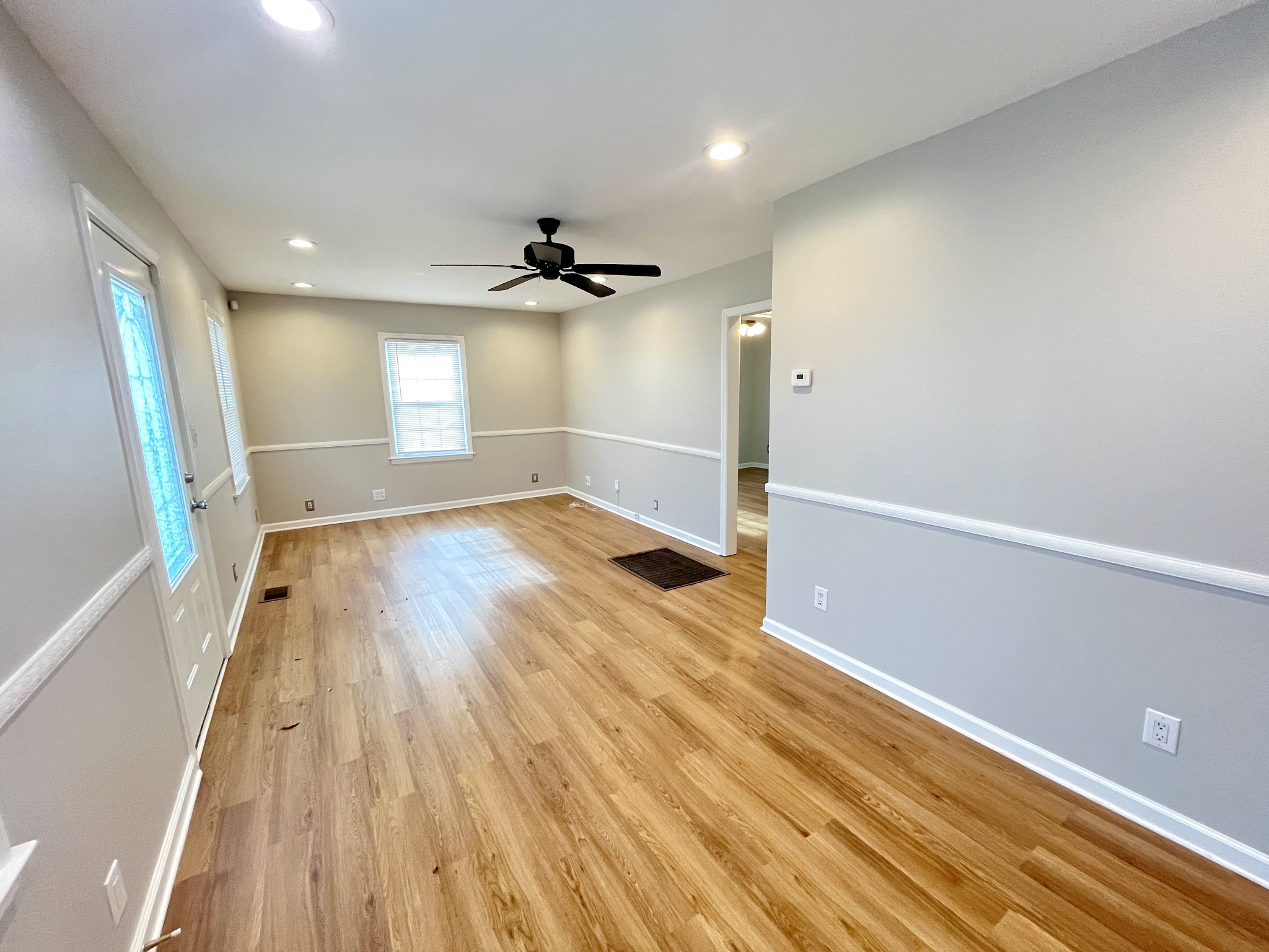 907 Idlewild Dr