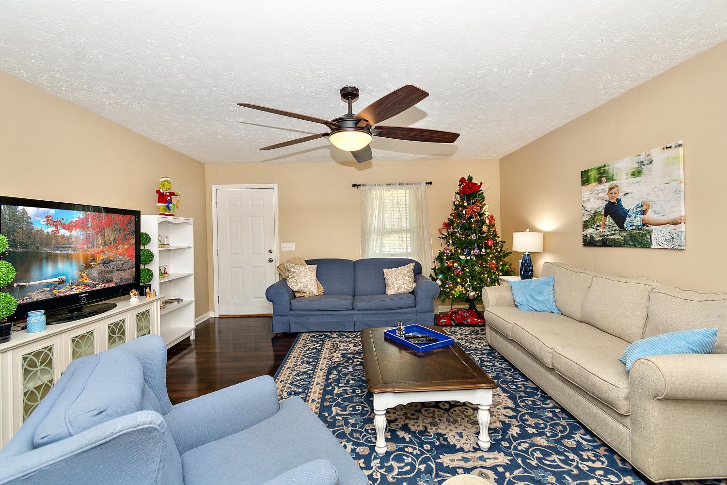 728 Spike Trl