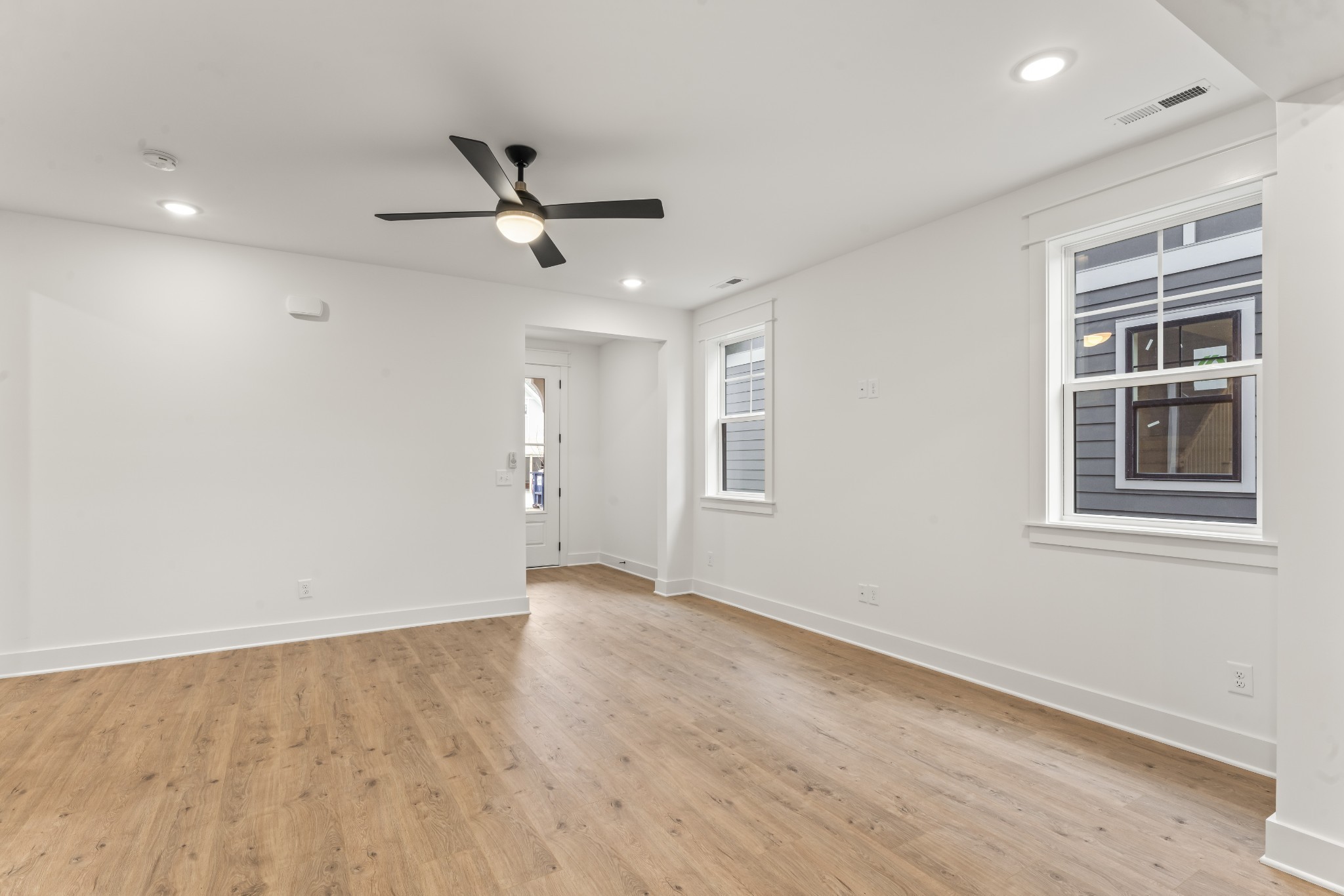 708 Caraway Ln