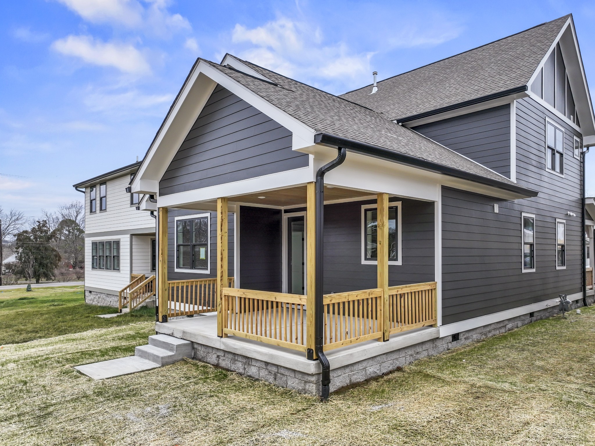 708 Caraway Ln