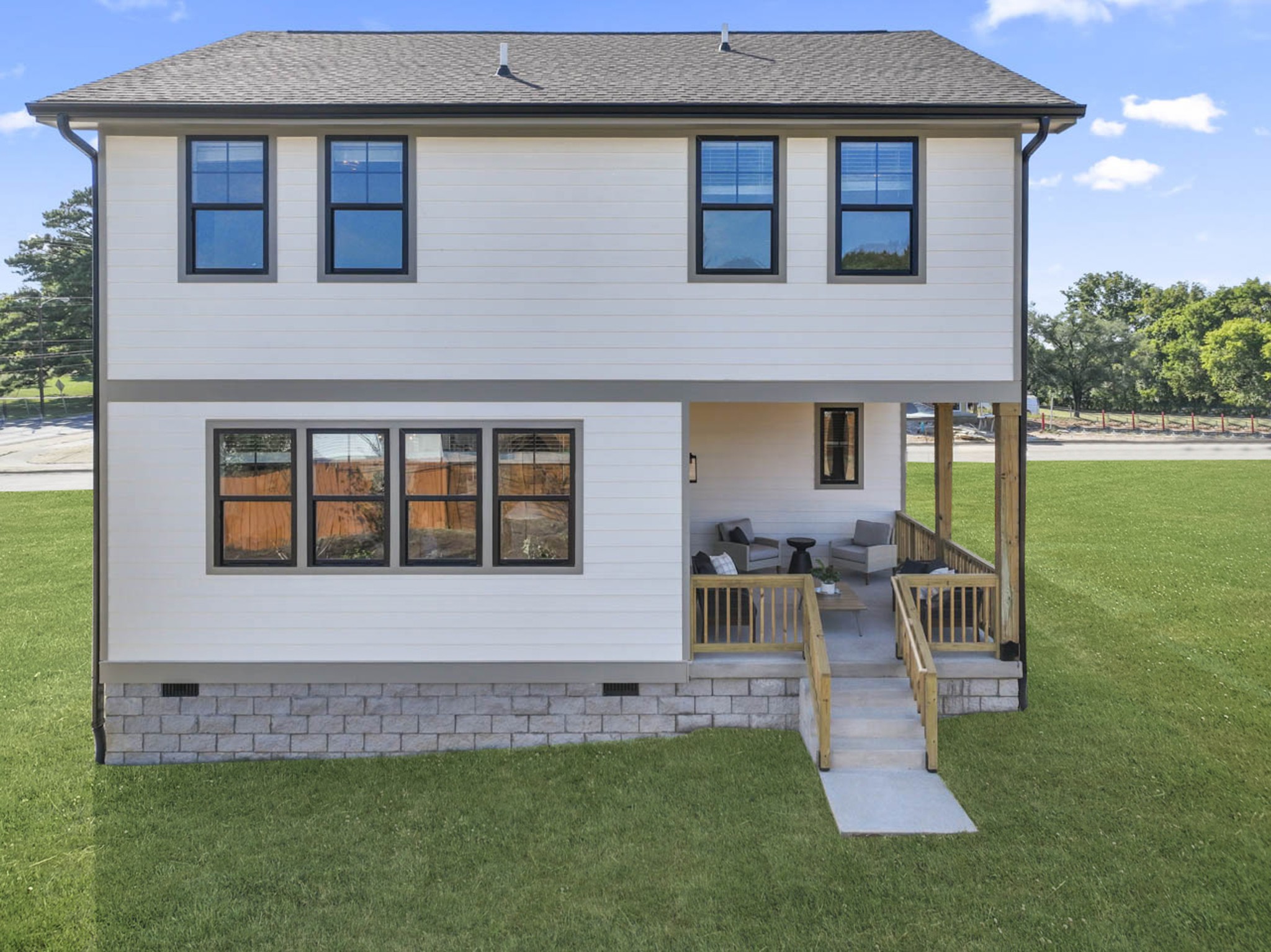 704 Caraway Ln