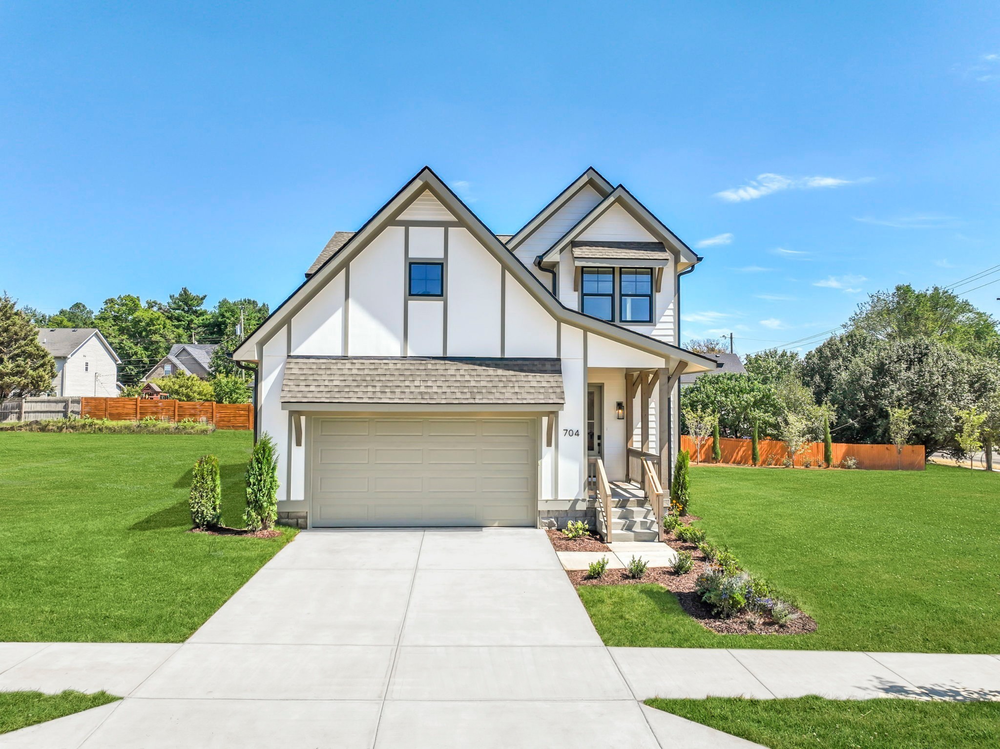 704 Caraway Ln