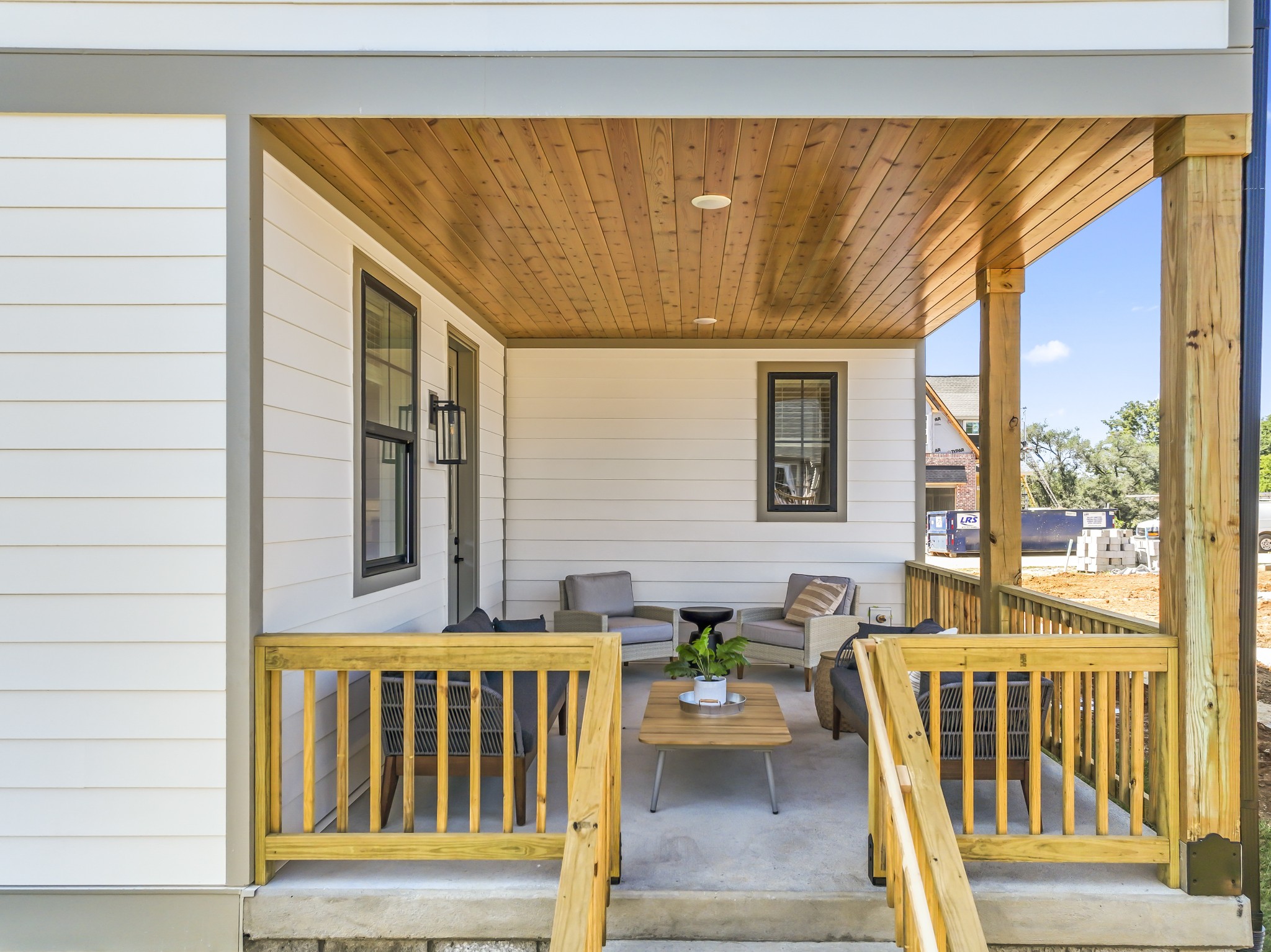 704 Caraway Ln