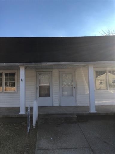 114 E Lokey Ave Unit: B