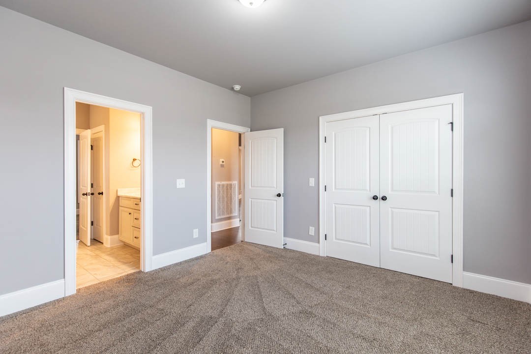 1104 Yearling Pl