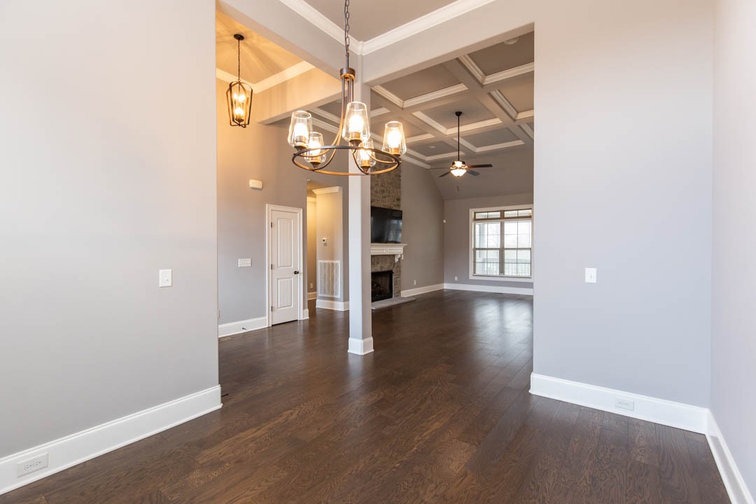 1104 Yearling Pl