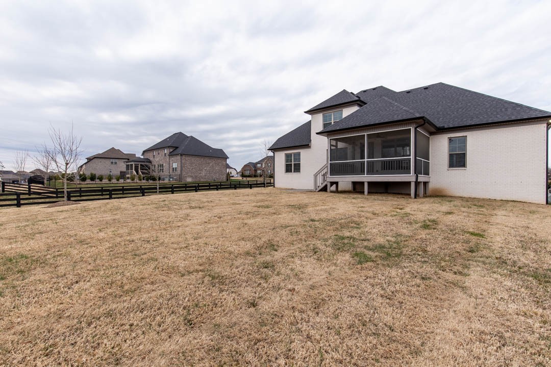 1104 Yearling Pl