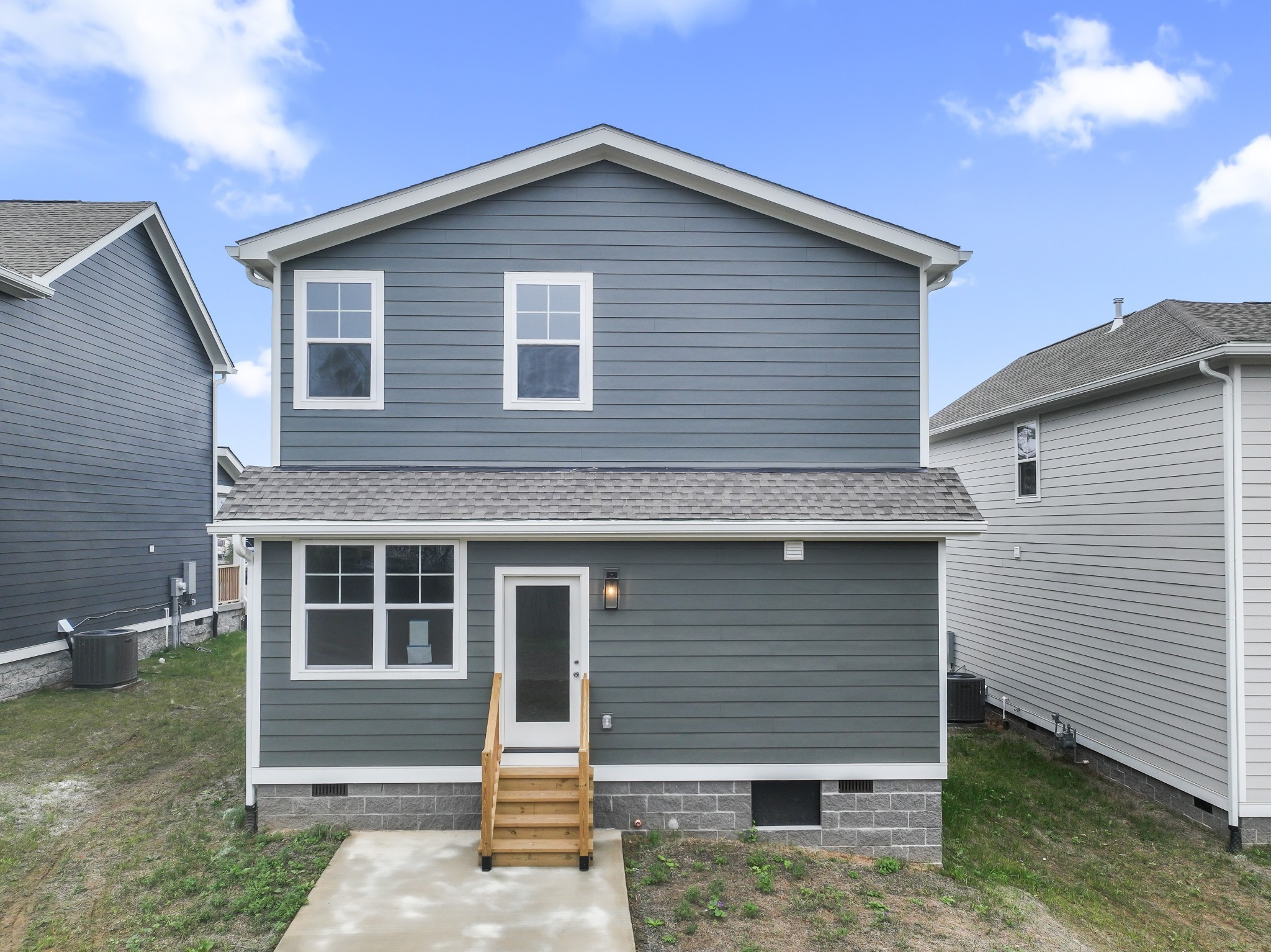725 Caraway Ln