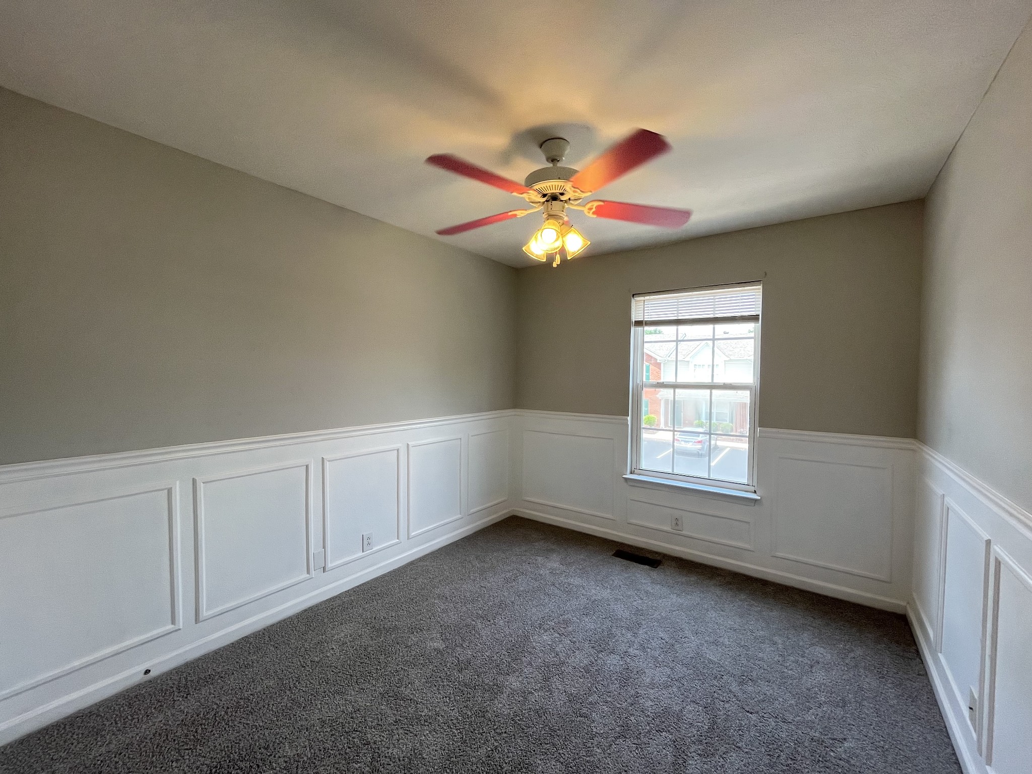 3023 London View Dr