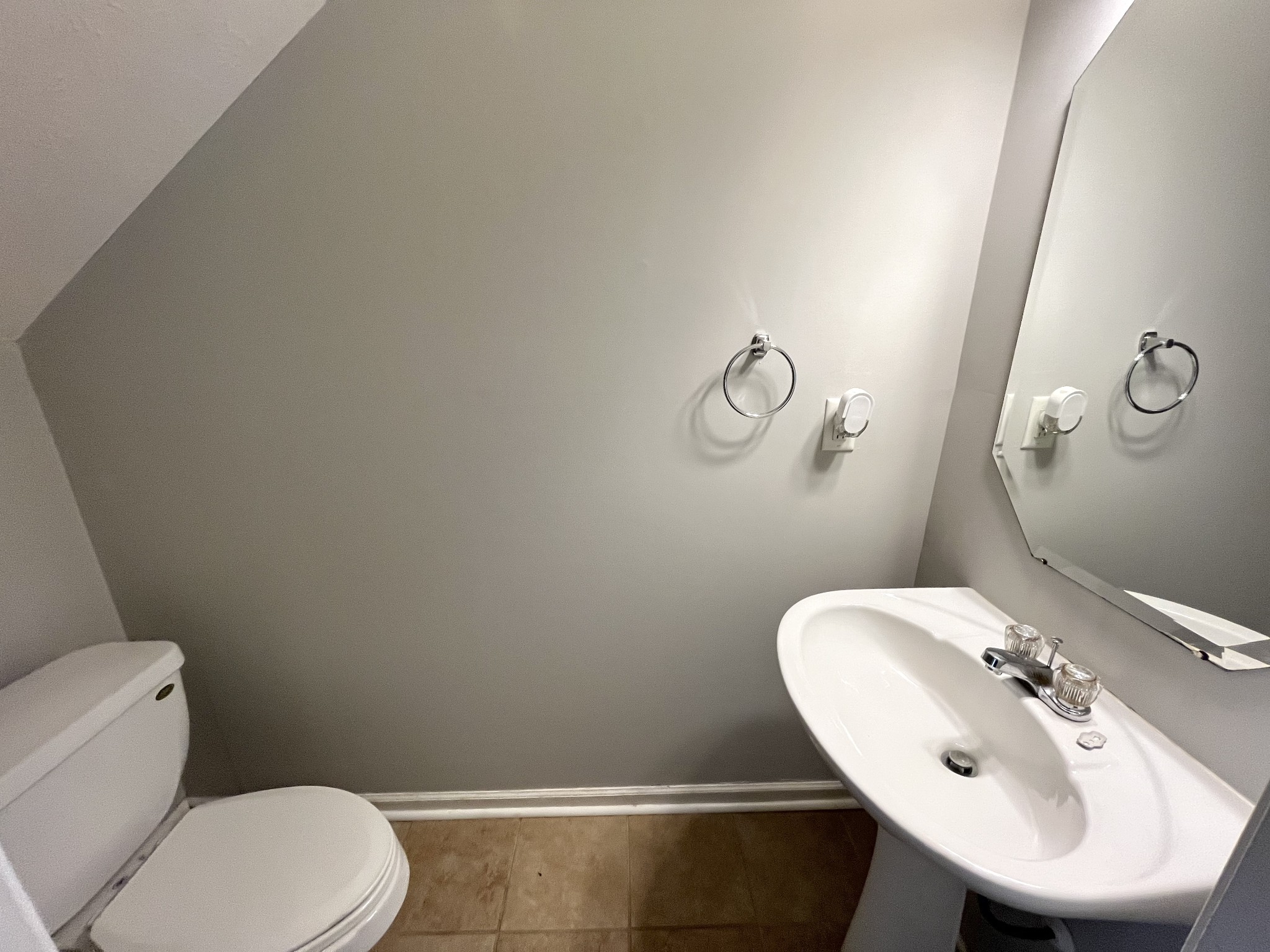 3023 London View Dr